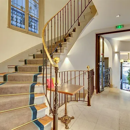Otel Grand Des Gobelins 3*