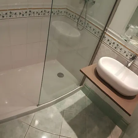 Grand Des Gobelins Hotel 3*
