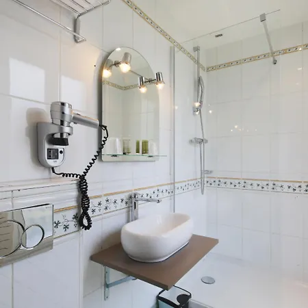 Grand Des Gobelins Hotel