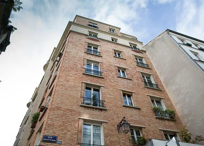 Grand Des Gobelins 3*