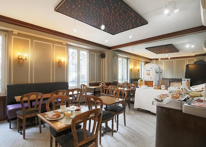 Hotel Grand Des Gobelins 3*