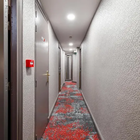 Grand Des Gobelins Hotel