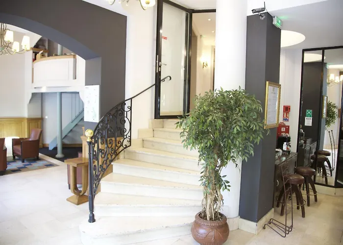 Grand Des Gobelins Hotel 3*