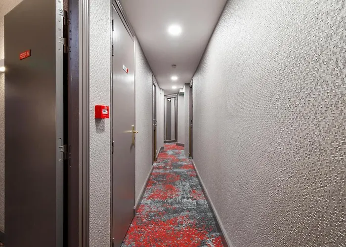 Grand Des Gobelins Hotel